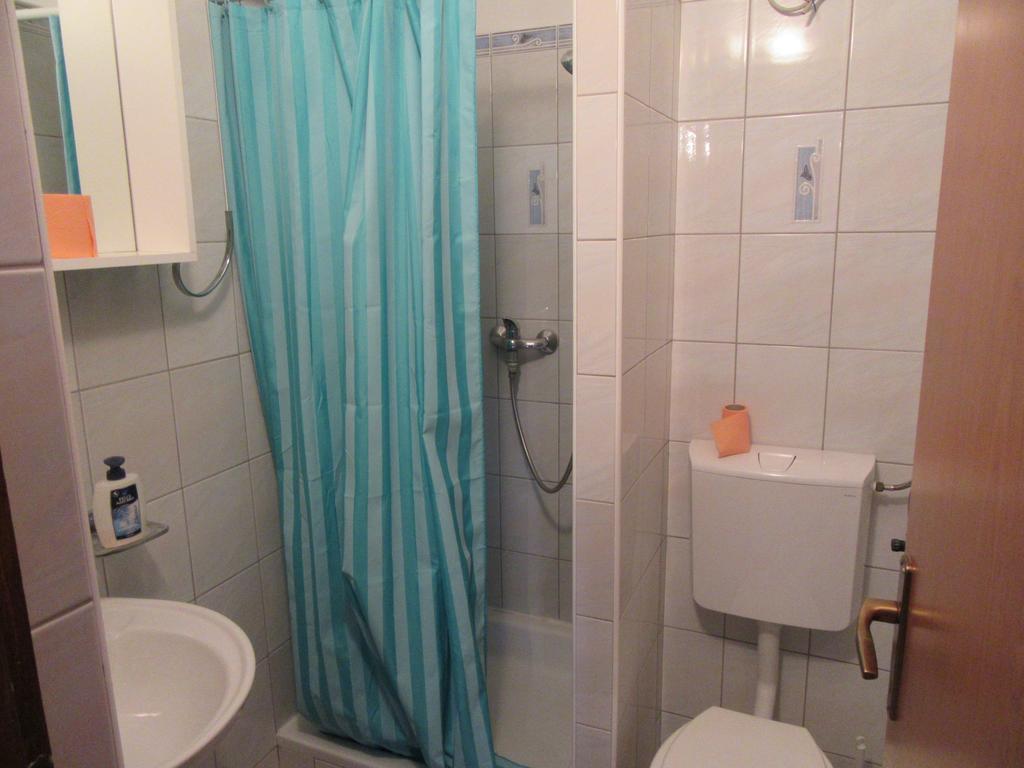 Apartments Leon Ražanac Εξωτερικό φωτογραφία
