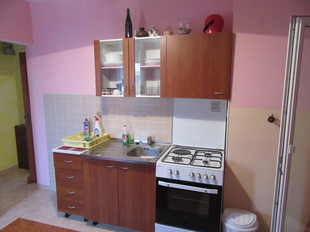 Apartments Leon Ražanac Εξωτερικό φωτογραφία
