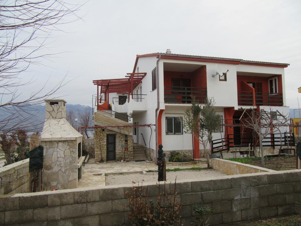 Apartments Leon Ražanac Εξωτερικό φωτογραφία