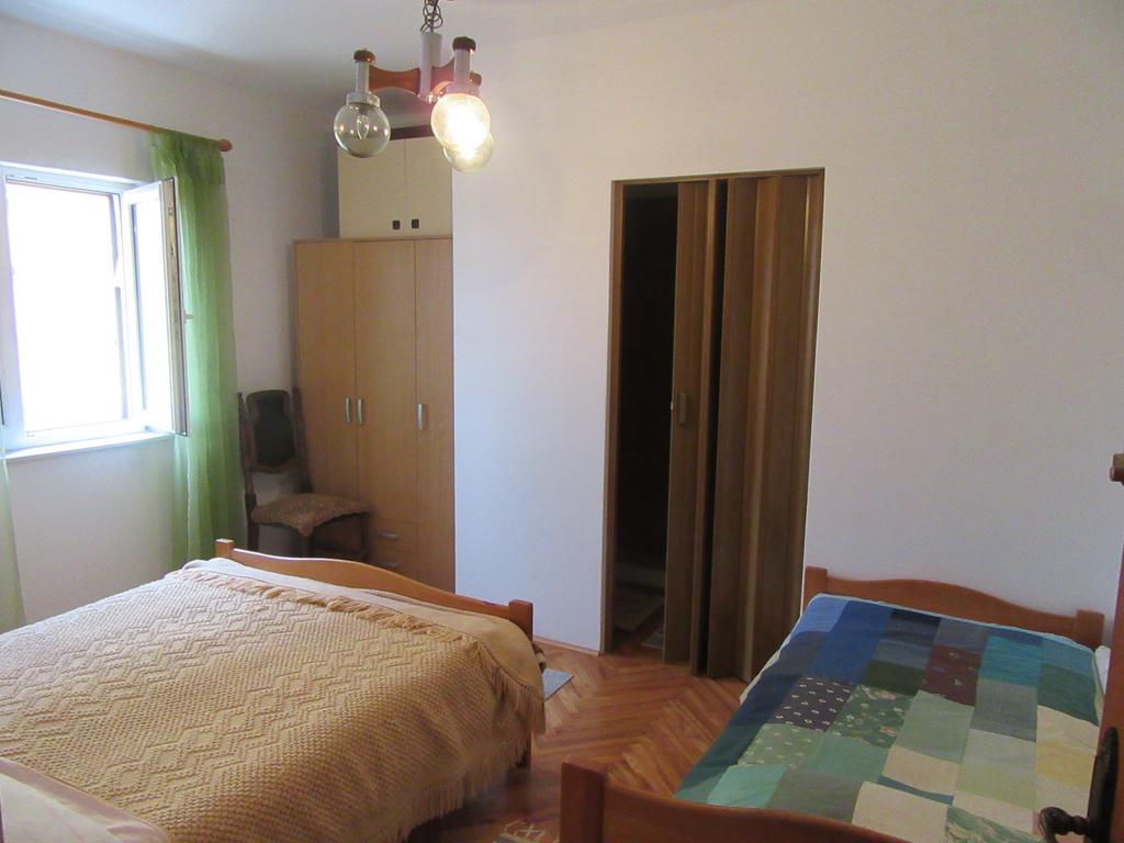 Apartments Leon Ražanac Εξωτερικό φωτογραφία