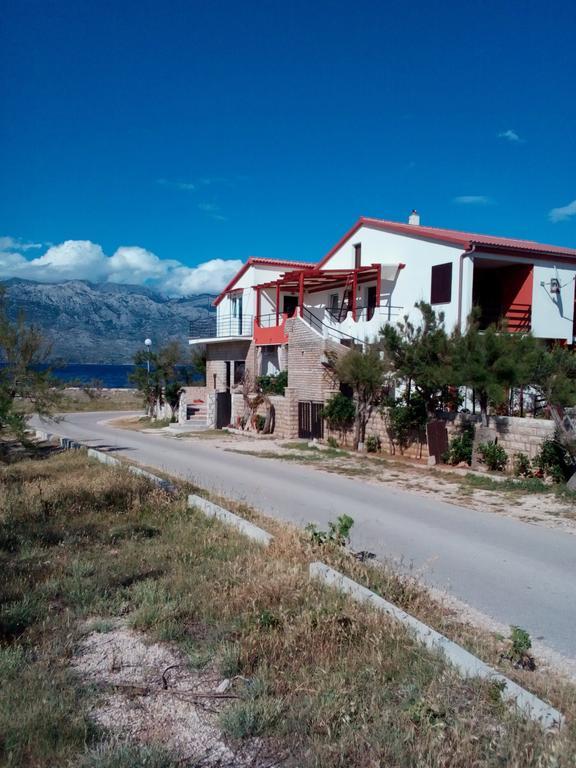Apartments Leon Ražanac Εξωτερικό φωτογραφία