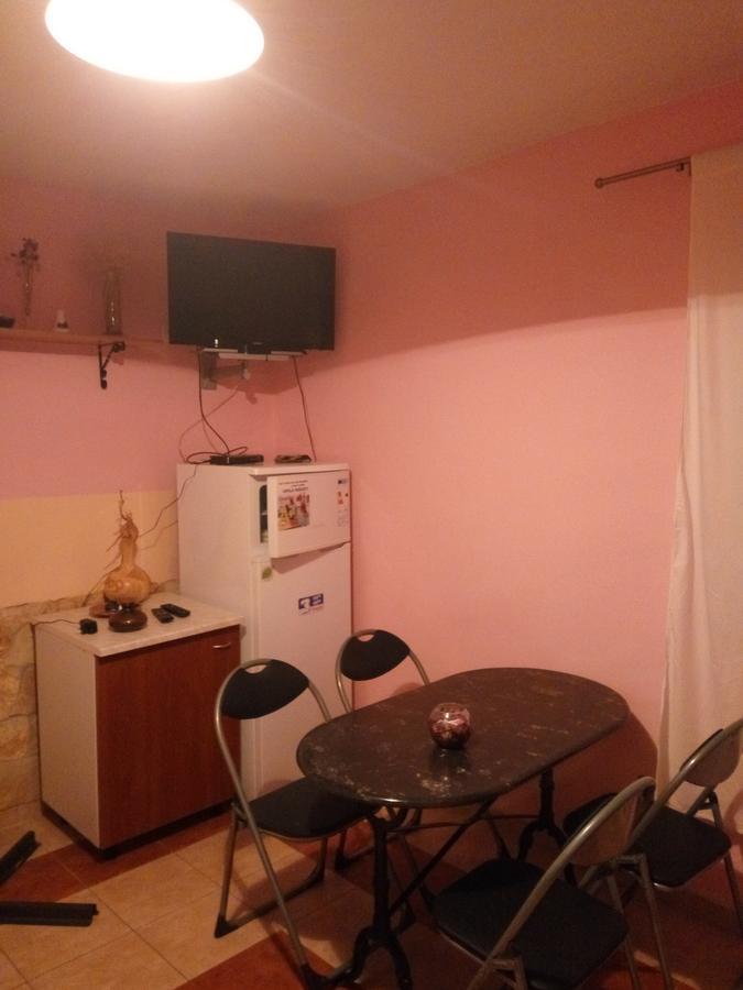 Apartments Leon Ražanac Εξωτερικό φωτογραφία