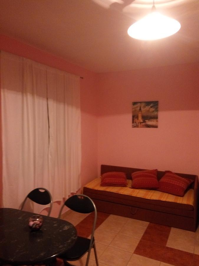 Apartments Leon Ražanac Εξωτερικό φωτογραφία